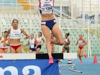 Hairdresser turned world-record breaking athlete sets new challenge